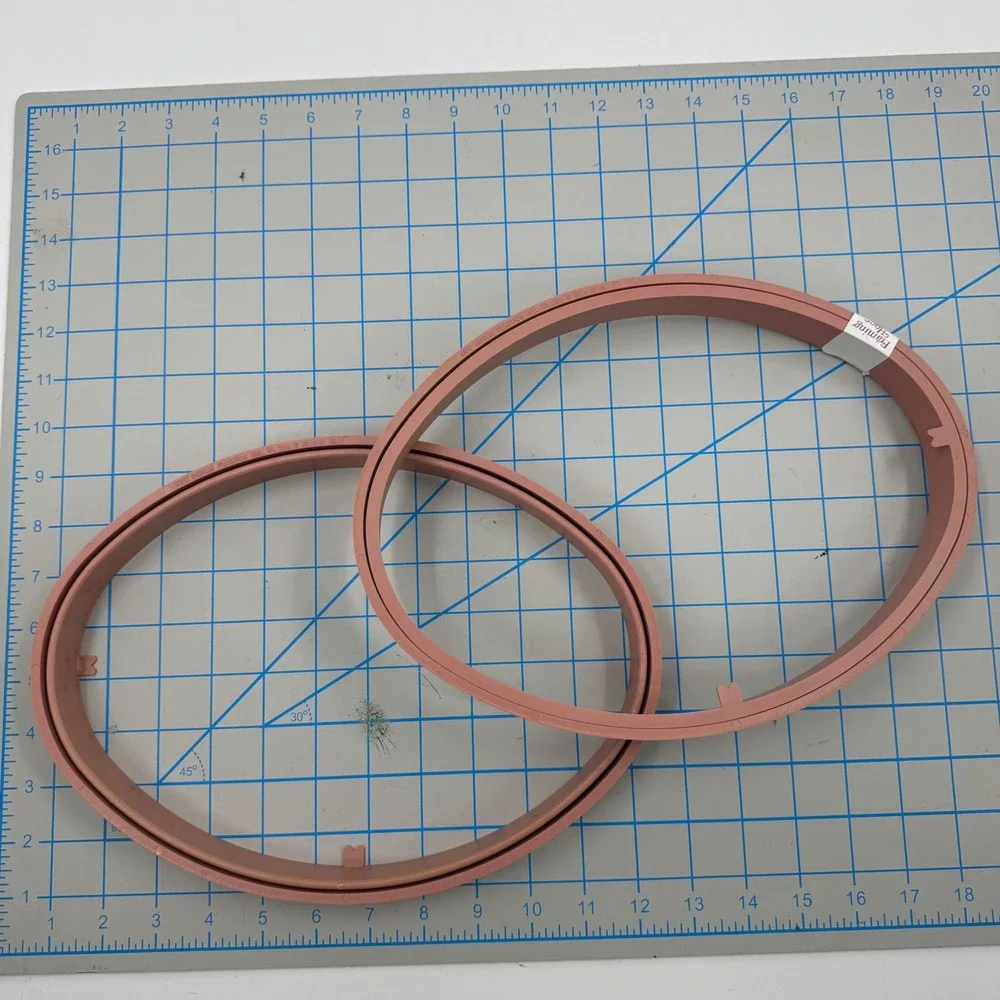 New Berlin Plastics 8x11 Oval Embroidery Hoops Set of 2‎ Dusty Rose Made in USA